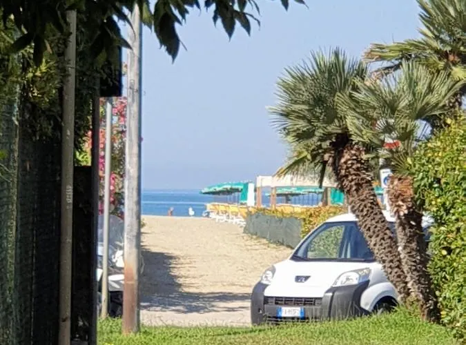 Casetta Donatello * Marina di Pietrasanta